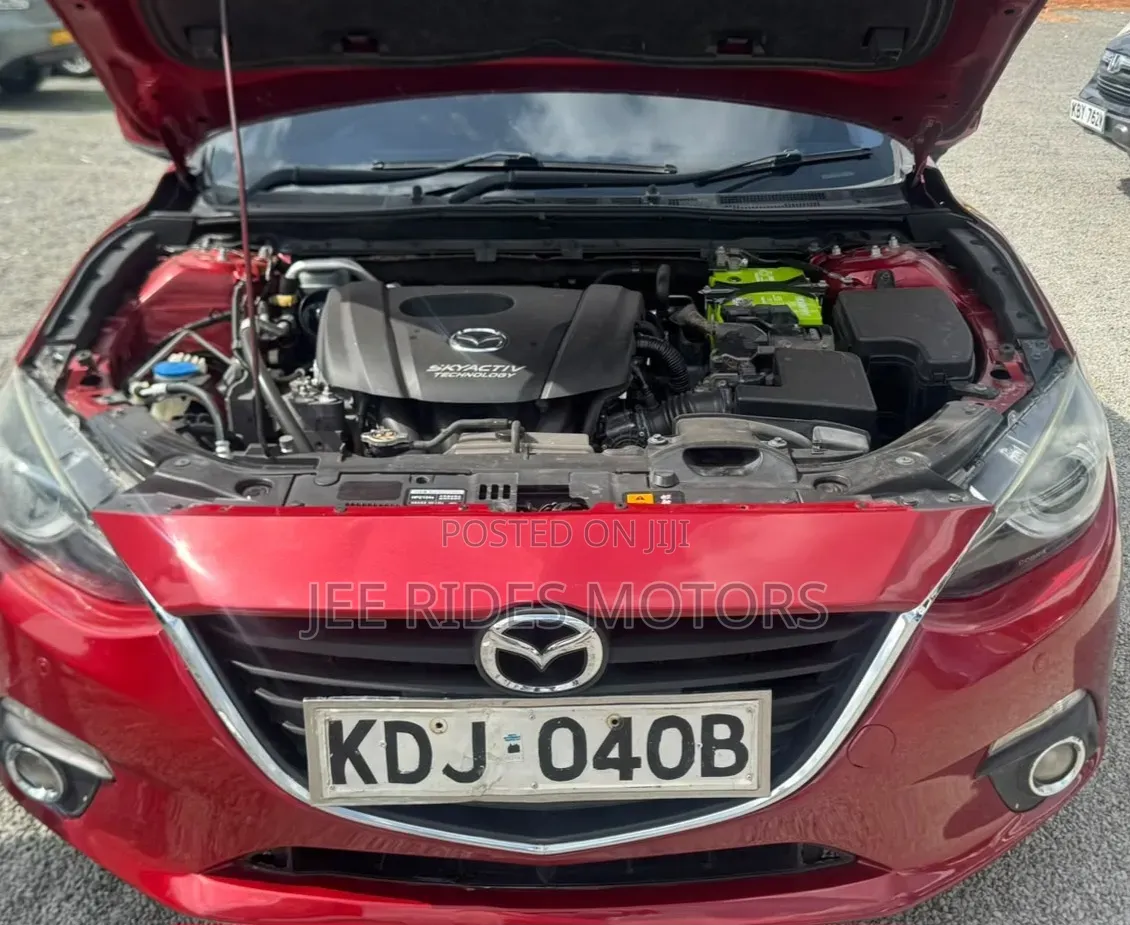 Mazda Axela 2015