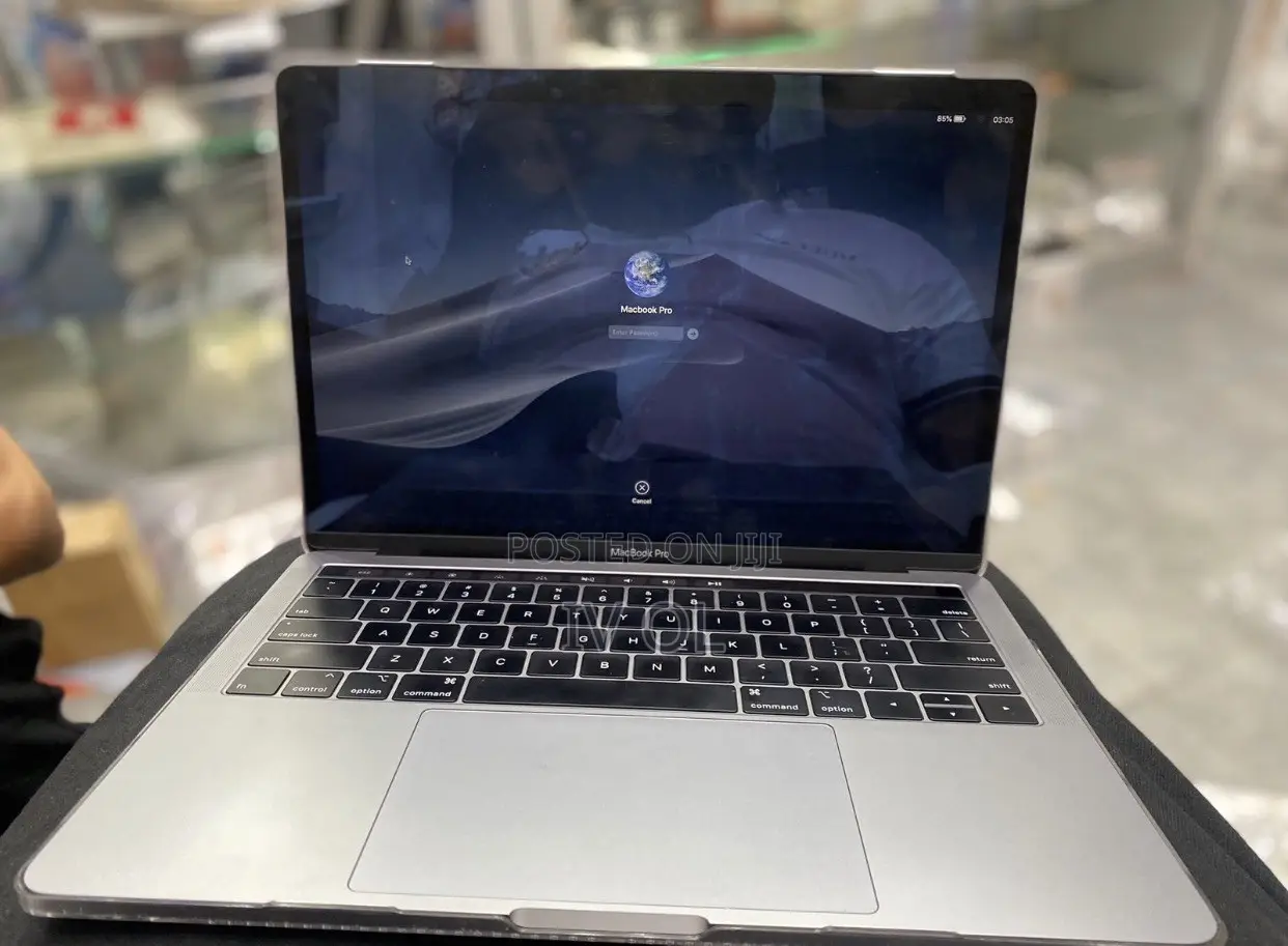 Laptop Apple MacBook Pro 2019 256GB Intel Core i5 HDD+SSD 128GB