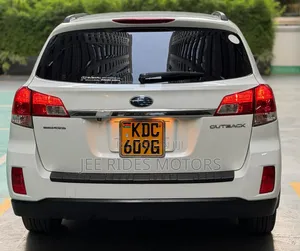 Subaru Outback 2014 Gold