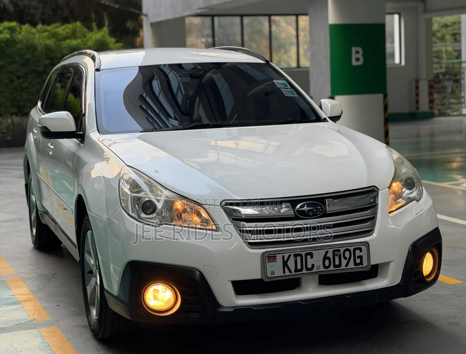 Subaru Outback 2014 Gold