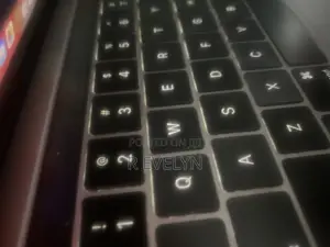Laptop Apple MacBook Pro 2019 256GB Intel Core i5 HDD+SSD 128GB