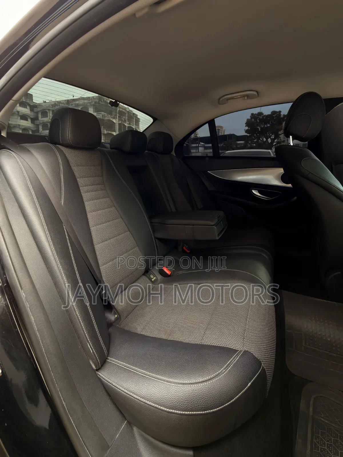Mercedes-Benz E200 2018 Blue