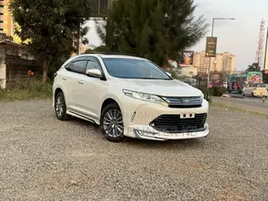 Toyota Harrier 2020 Off white