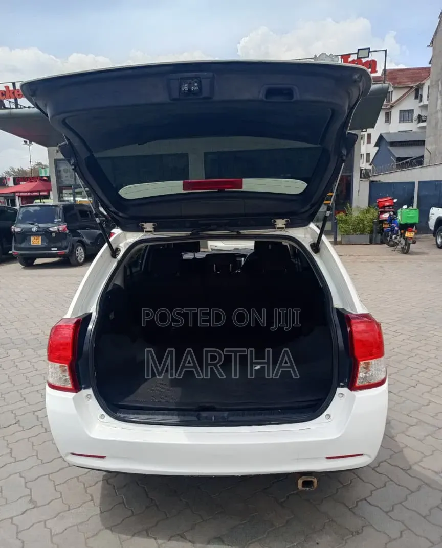 Toyota Corolla Fielder 2012 White