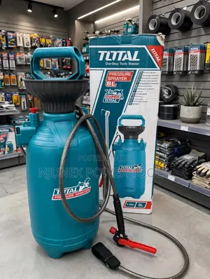Total 8L Pressure Sprayer (Model THSPP30802)