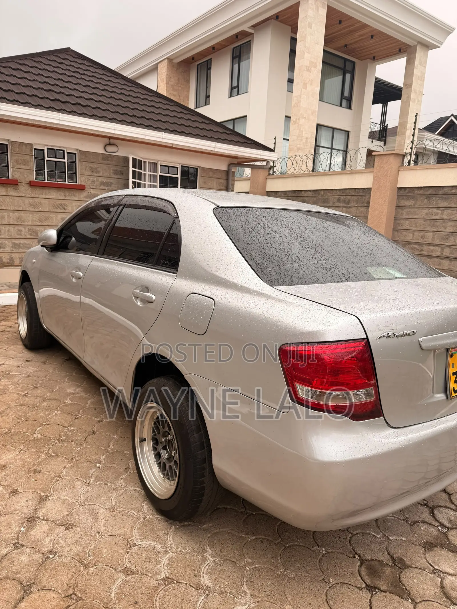Toyota Axio 2011 Silver