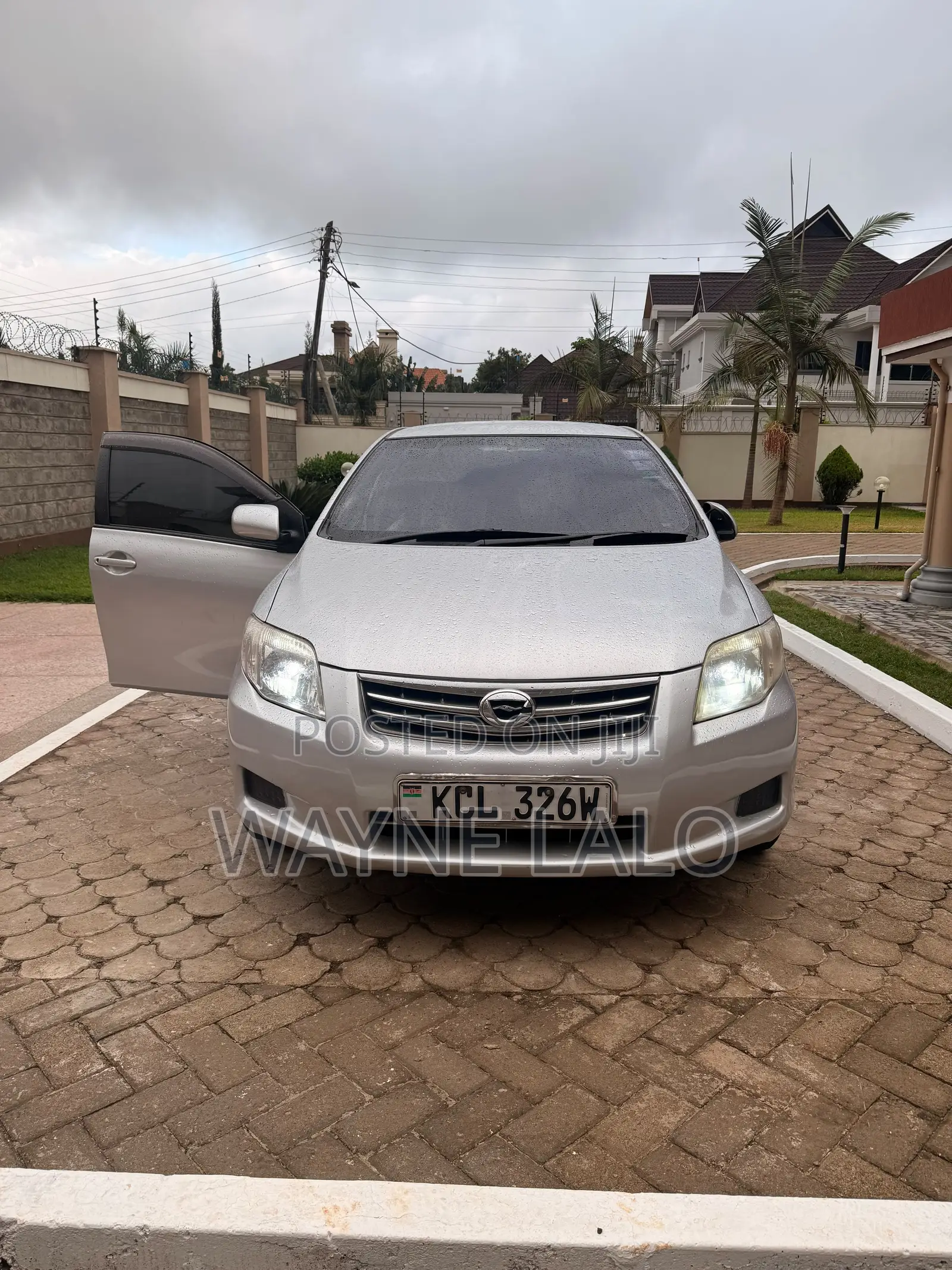 Toyota Axio 2011 Silver