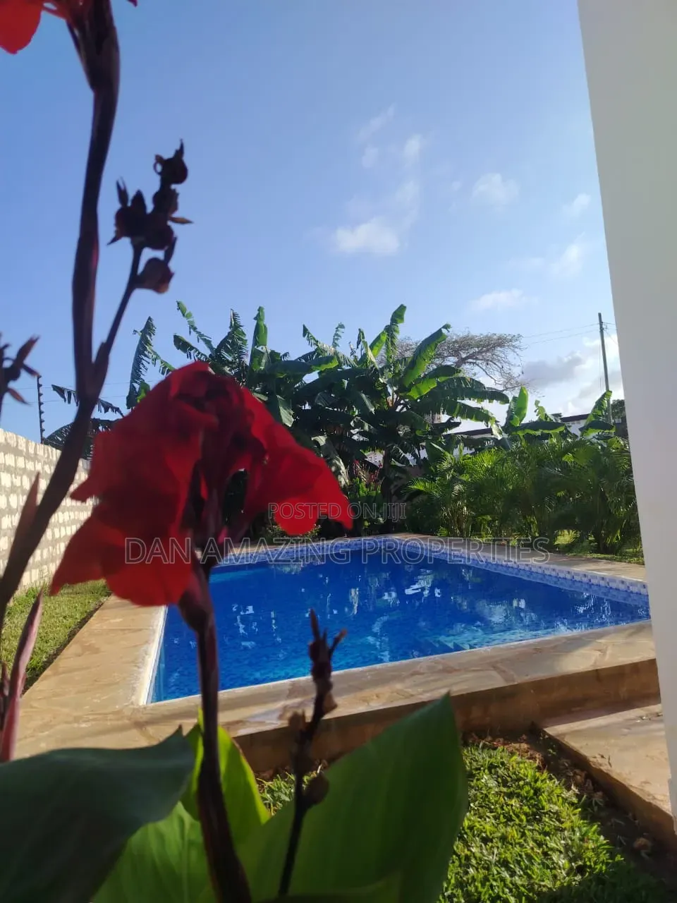 2 Bedrooms Villa Diani for Daily Rental