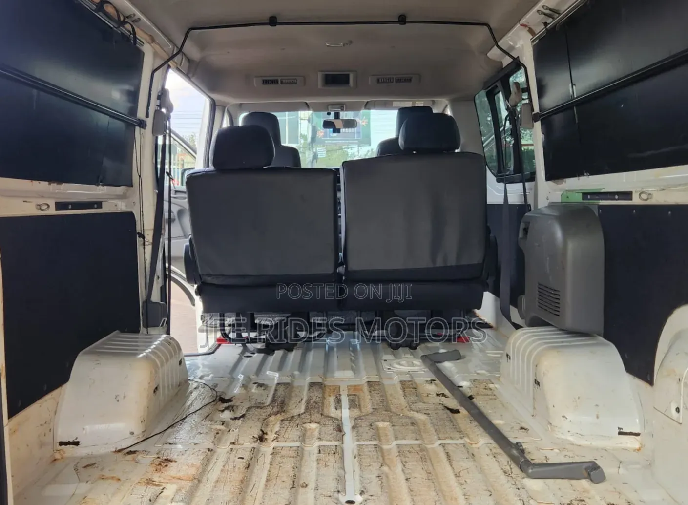 Nissan Caravan (Urvan) 2013 White