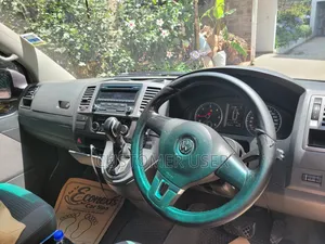 Volkswagen Transporter 2014 Silver