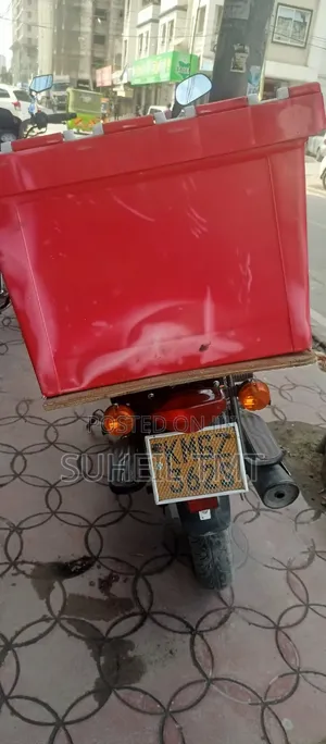 New Bajaj Boxer 125 2026 Red