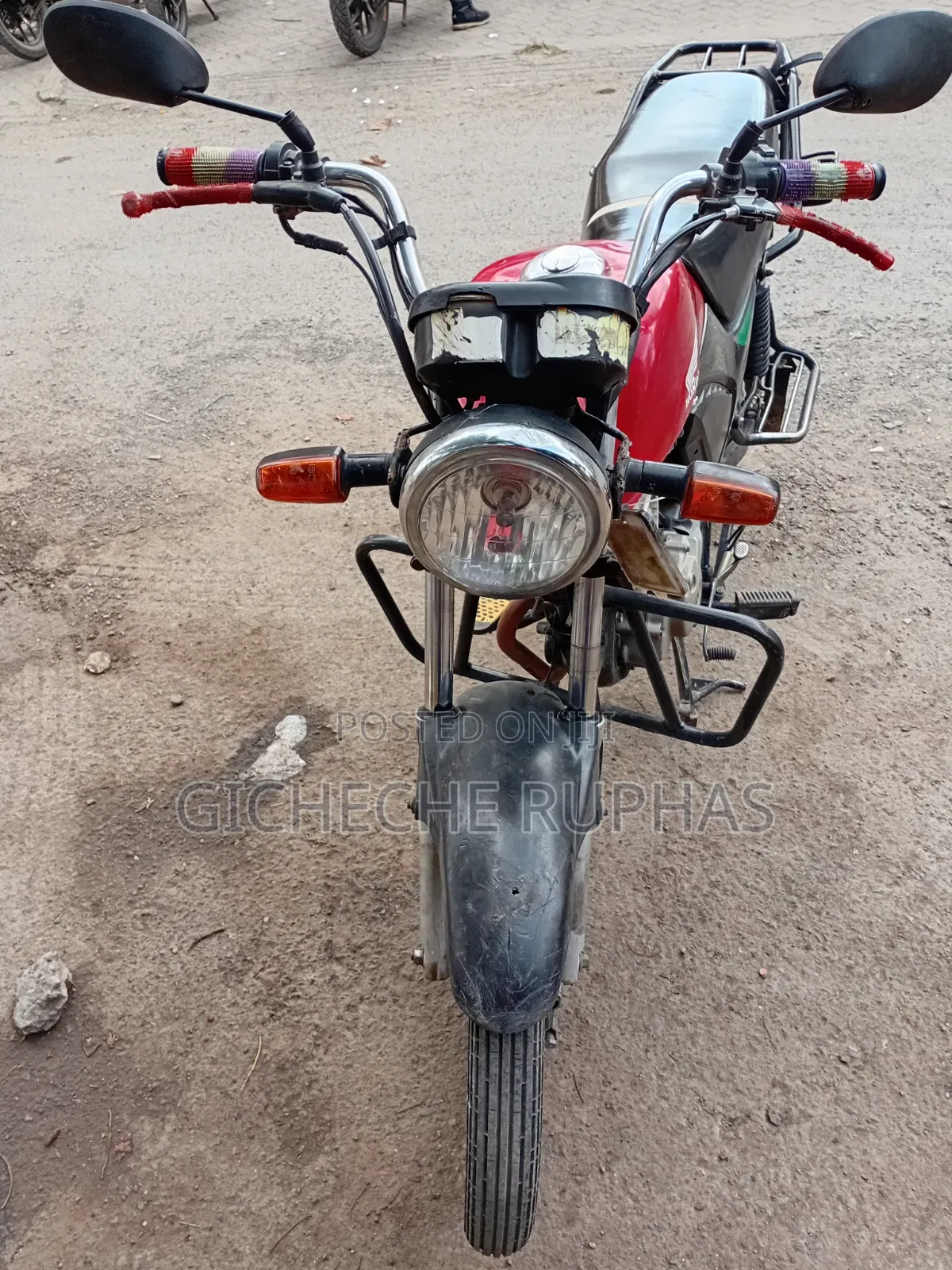 Honda CB 2025 Red
