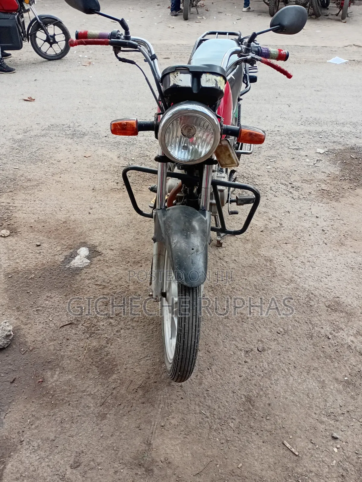 Honda CB 2025 Red