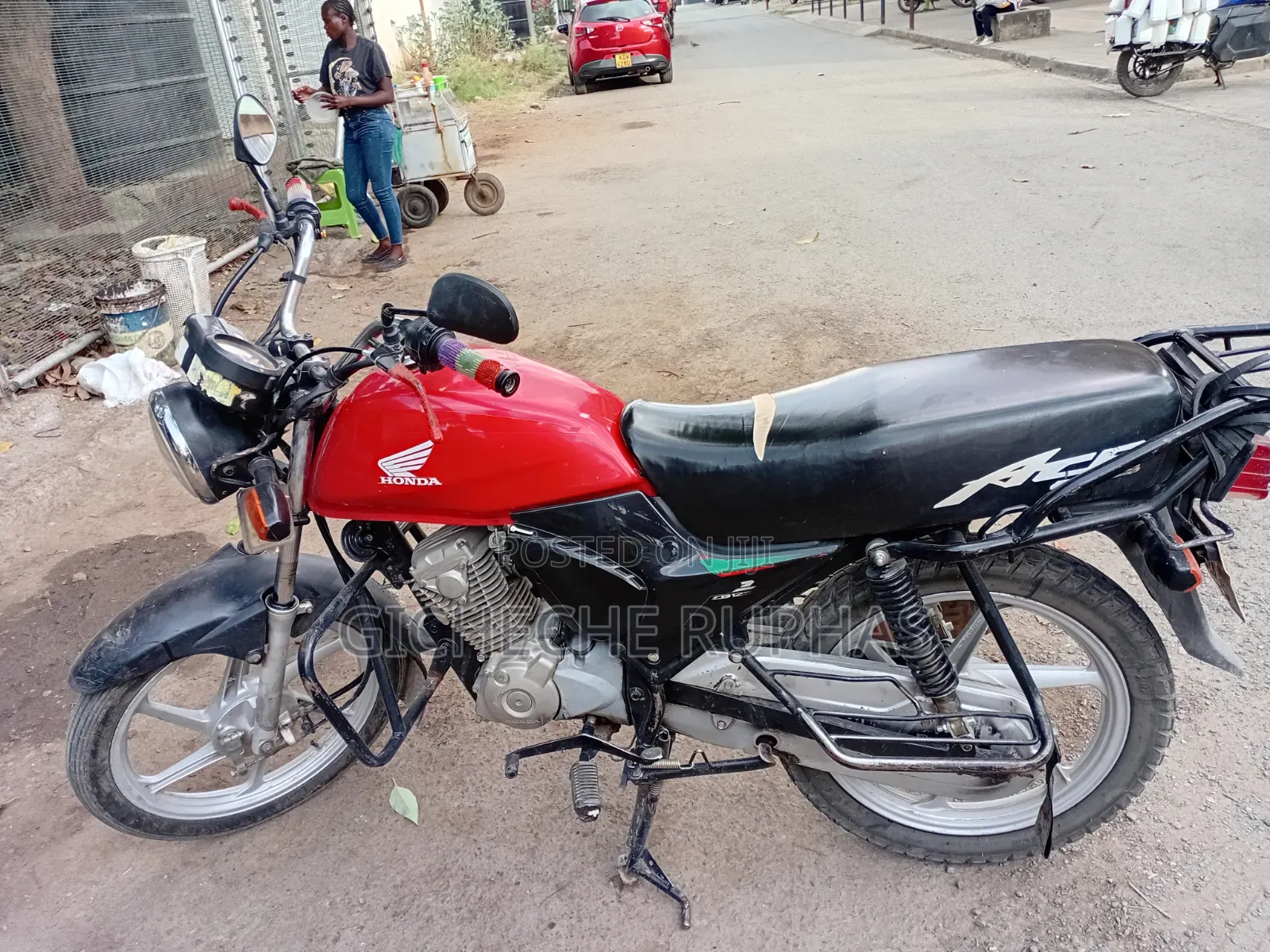 Honda CB 2025 Red