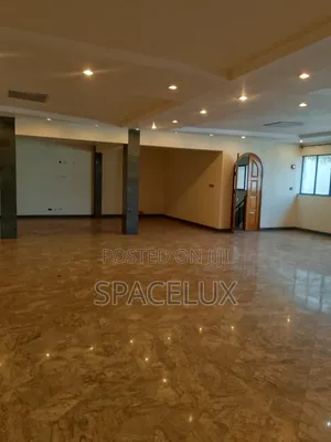 Restaurant / Club Lounge Space