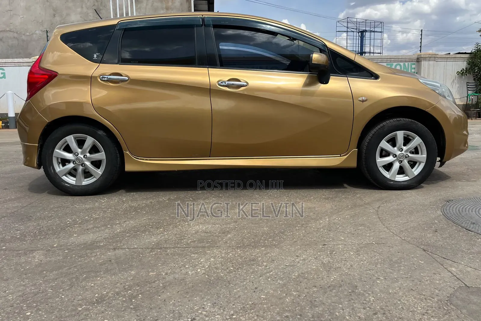 Nissan Note 2012 Gold