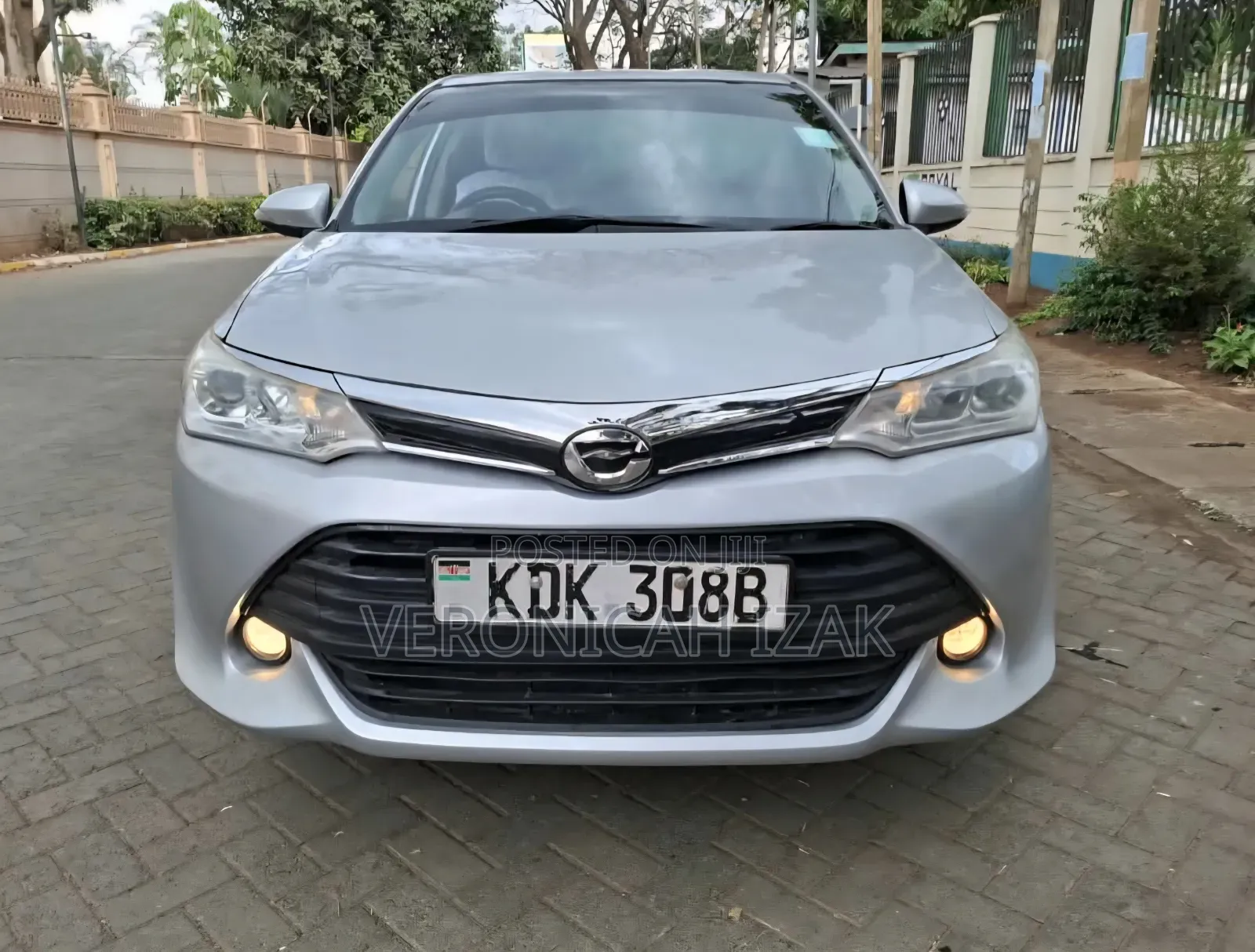 Toyota Axio 2015 Silver