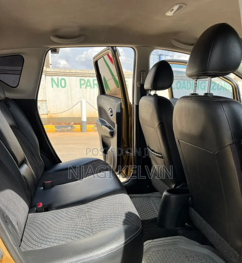 Nissan Note 2012 Gold