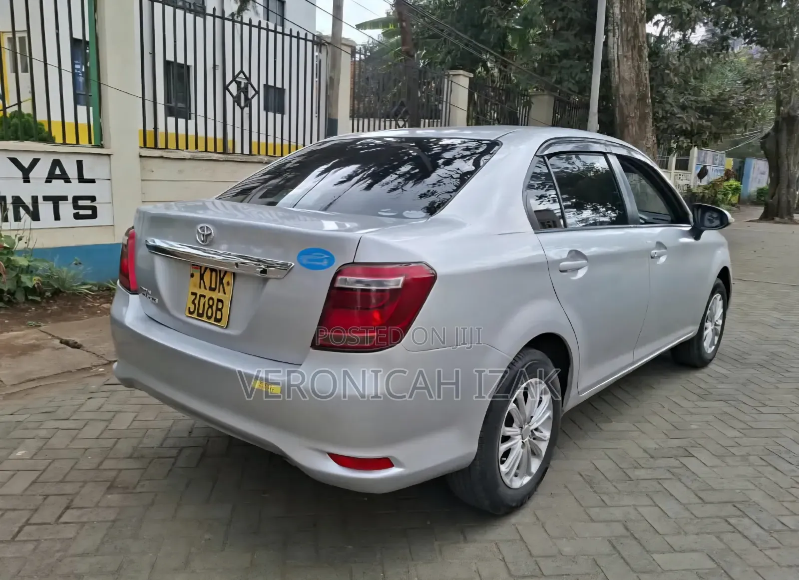 Toyota Axio 2015 Silver