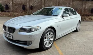 BMW 523i 2011 Silver