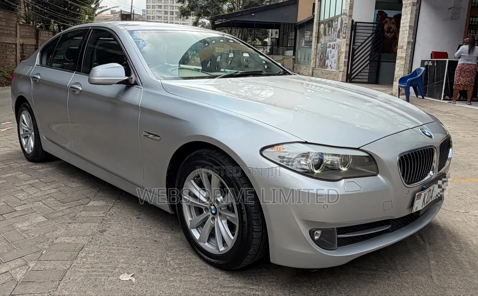 BMW 523i 2011 Silver