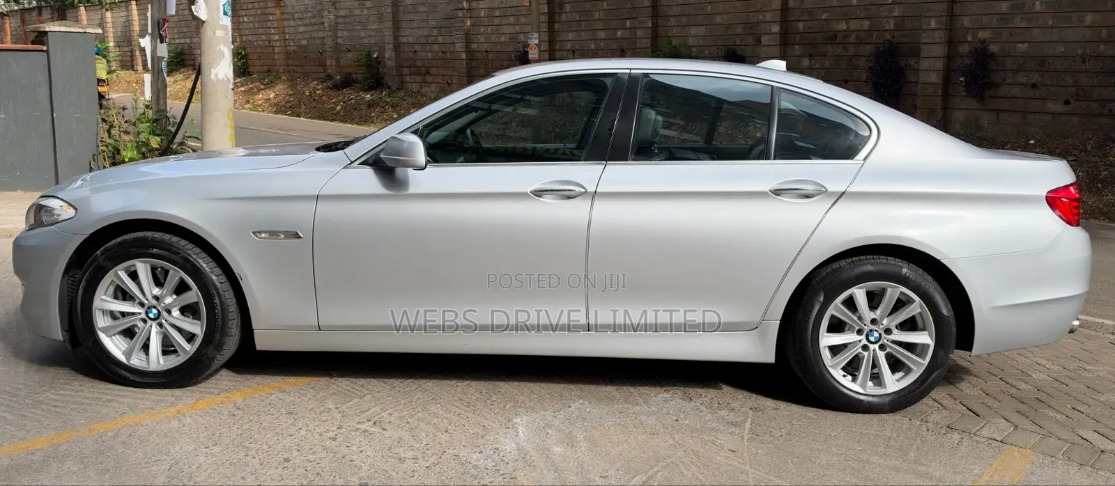 BMW 523i 2011 Silver