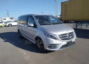 Mercedes-Benz V-Class 2019 Silver