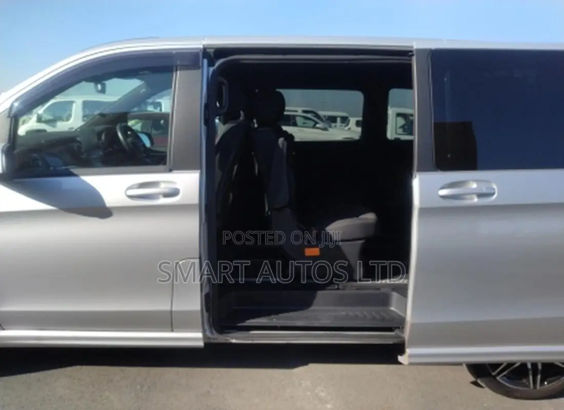 Mercedes-Benz V-Class 2019 Silver
