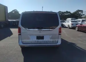 Mercedes-Benz V-Class 2019 Silver