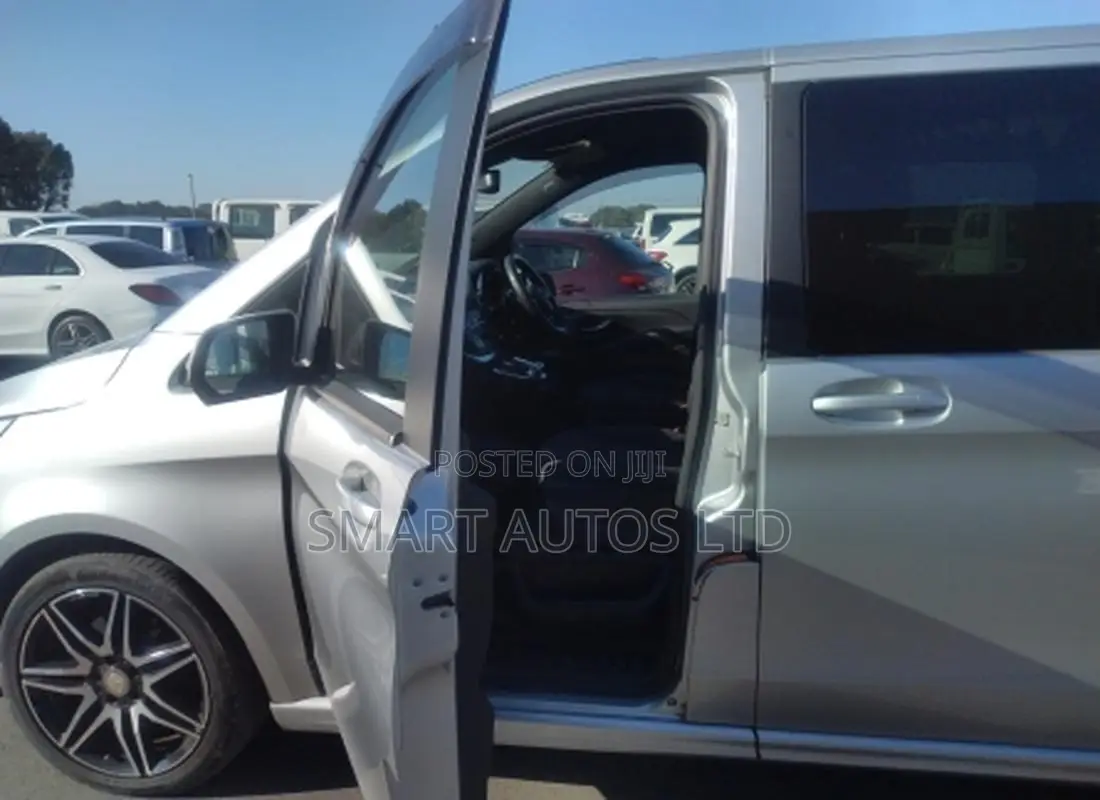 Mercedes-Benz V-Class 2019 Silver