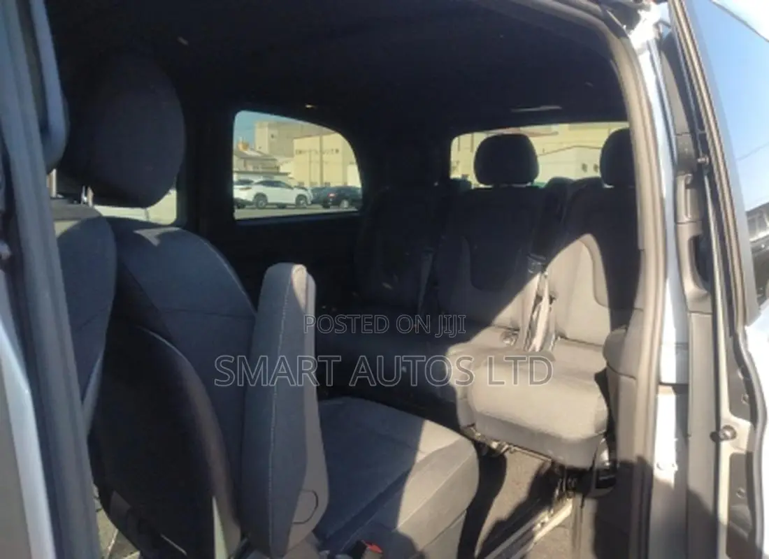 Mercedes-Benz V-Class 2019 Silver