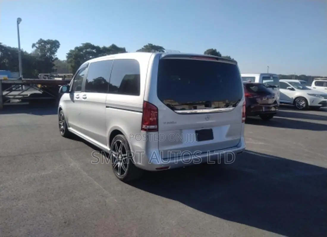 Mercedes-Benz V-Class 2019 Silver