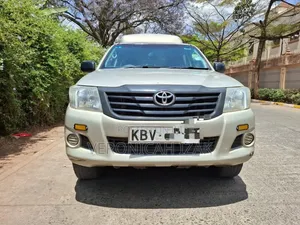 Toyota Hilux 2014 Beige