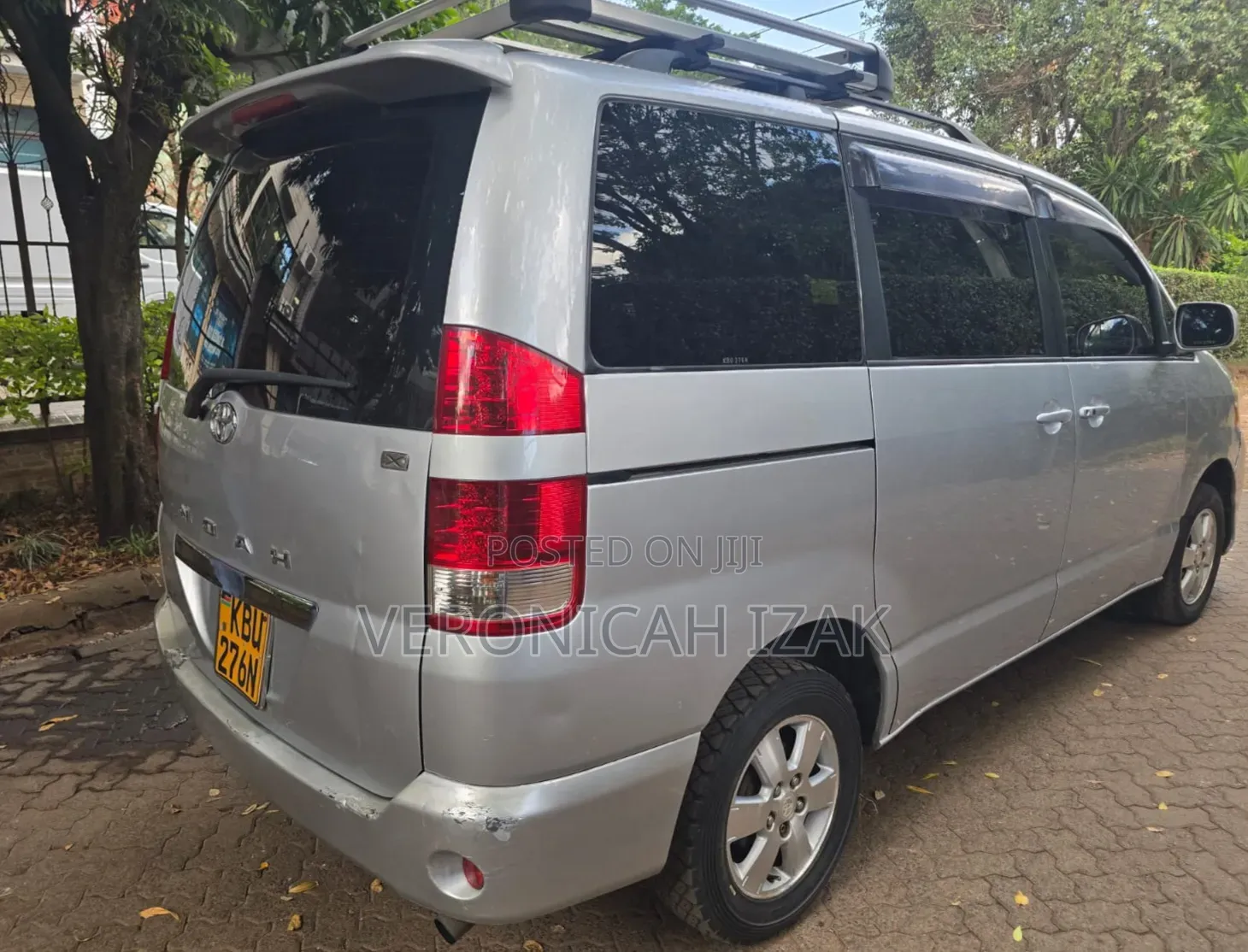 Toyota Noah 2007 Silver