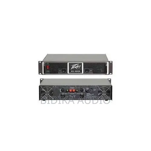 Peavey C's 4000 Power Amplifier