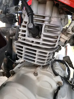 Bajaj Boxer X125 2022 Red