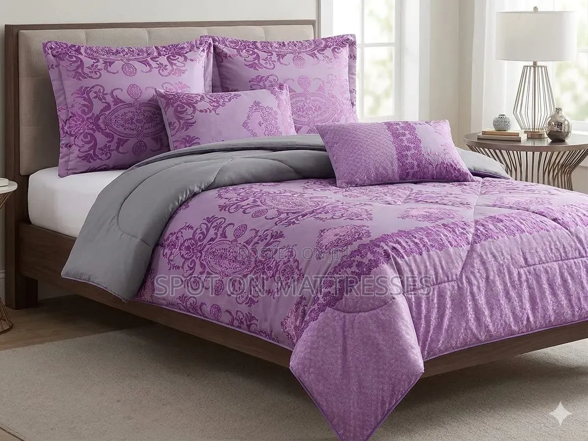 6X7 6pc Heavy Silk Duvets. 1 Bedsheet & 4 Pillow Cases. We Deliver! 