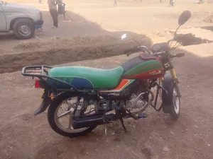 Honda CB 2025 Red