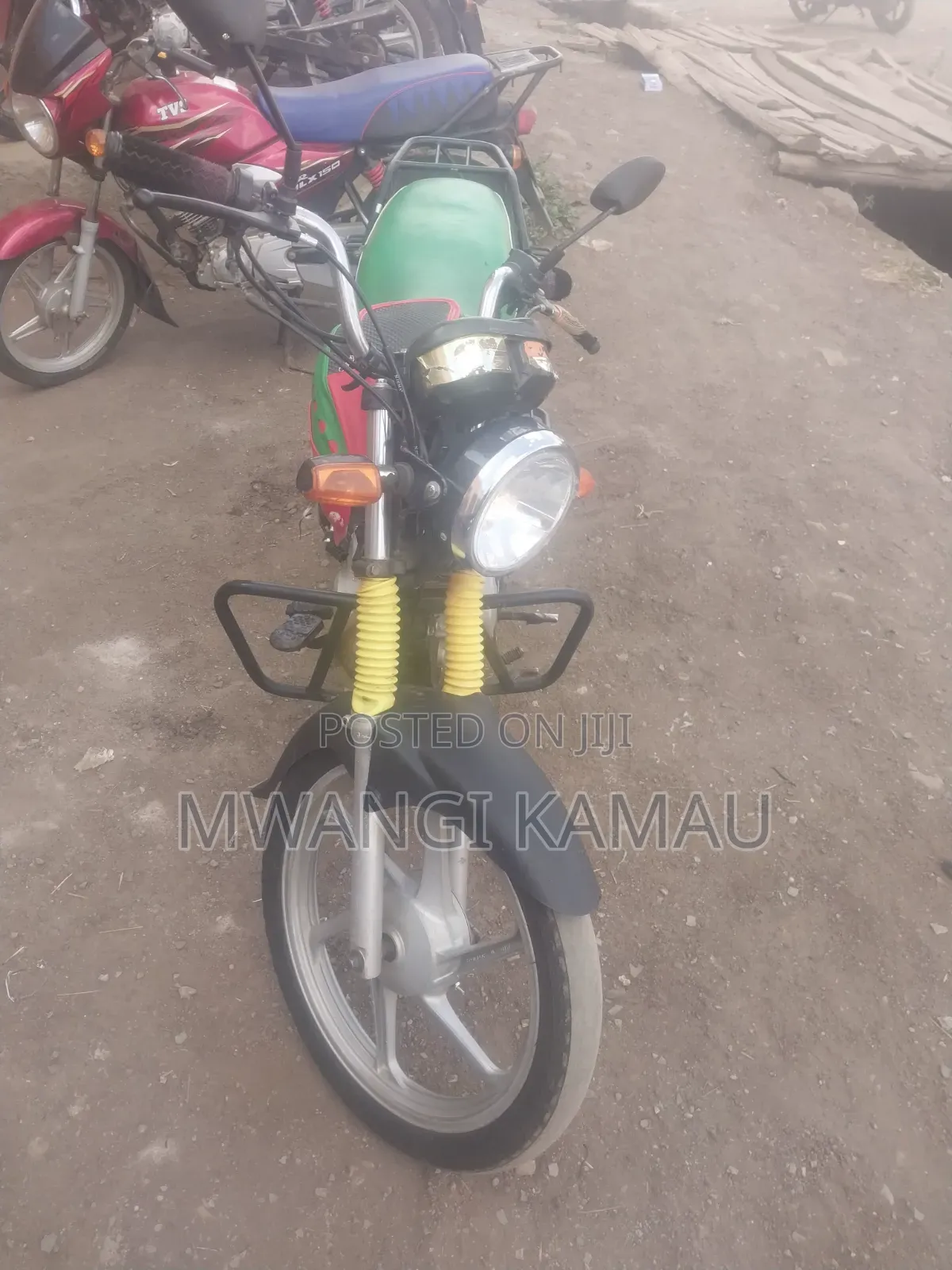 Honda CB 2025 Red