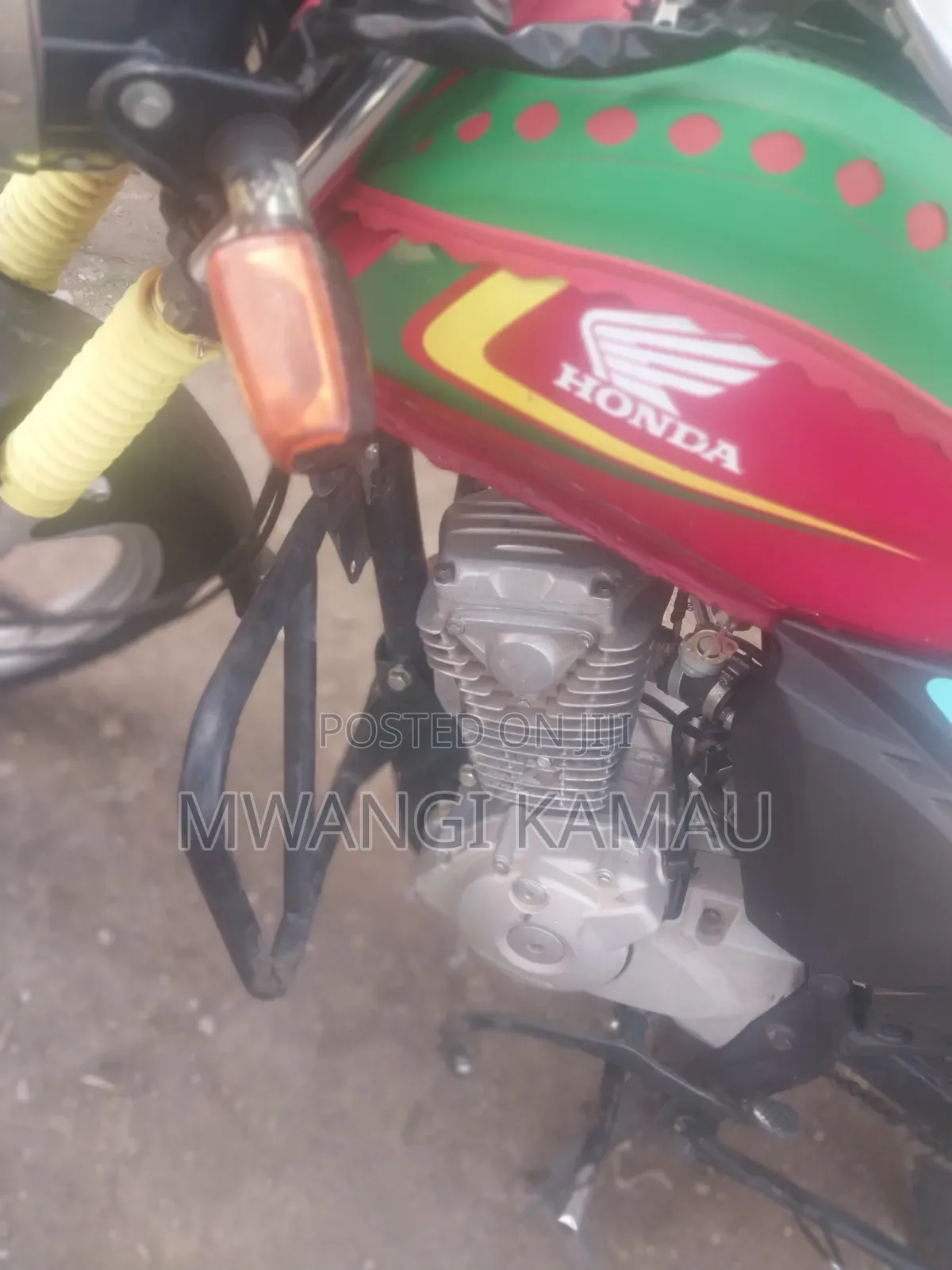 Honda CB 2025 Red