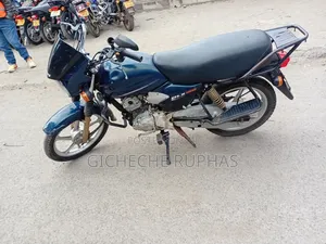 TVS HLX 125 2024 Gold