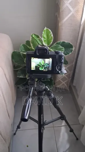 Canon EOS M50 Mirroless Camera