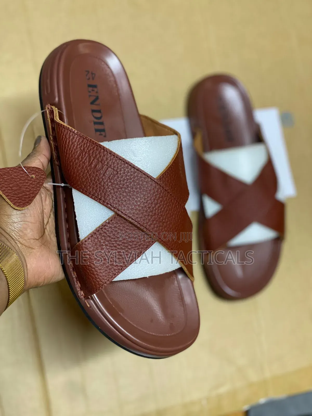 Quality Normal Fitting
Rubber Sole Open Sandles
