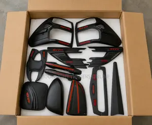 Chrome Kit Hilux Revo (Black)