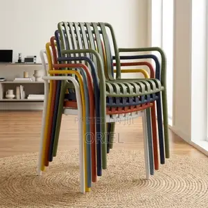 Plastic Chair : Stackable Outdoor Plastic Seat