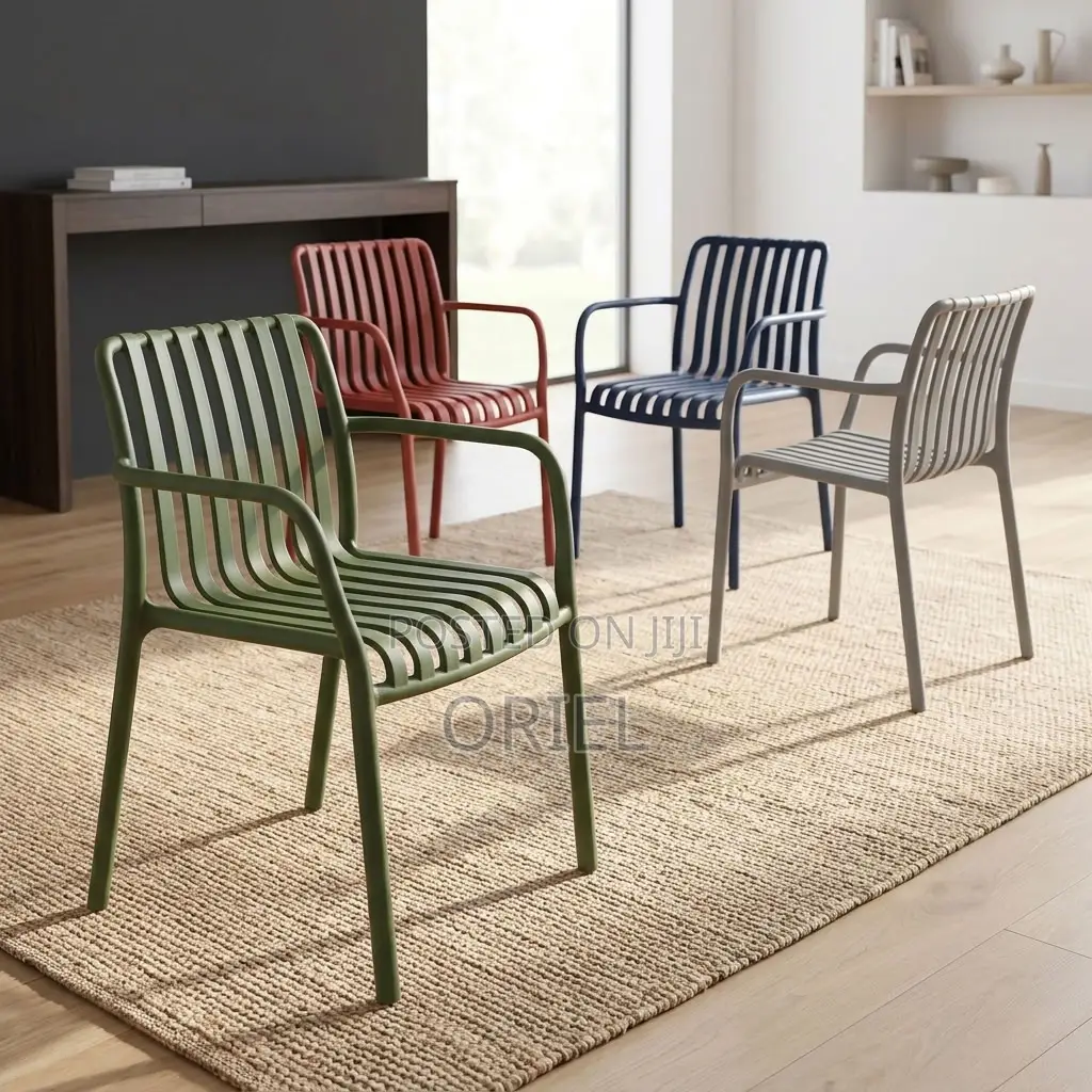 Plastic Chair : Stackable Outdoor Plastic Seat