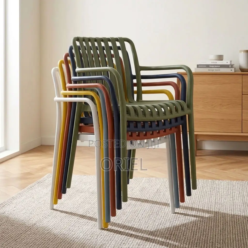 Plastic Chair : Stackable Outdoor Plastic Seat