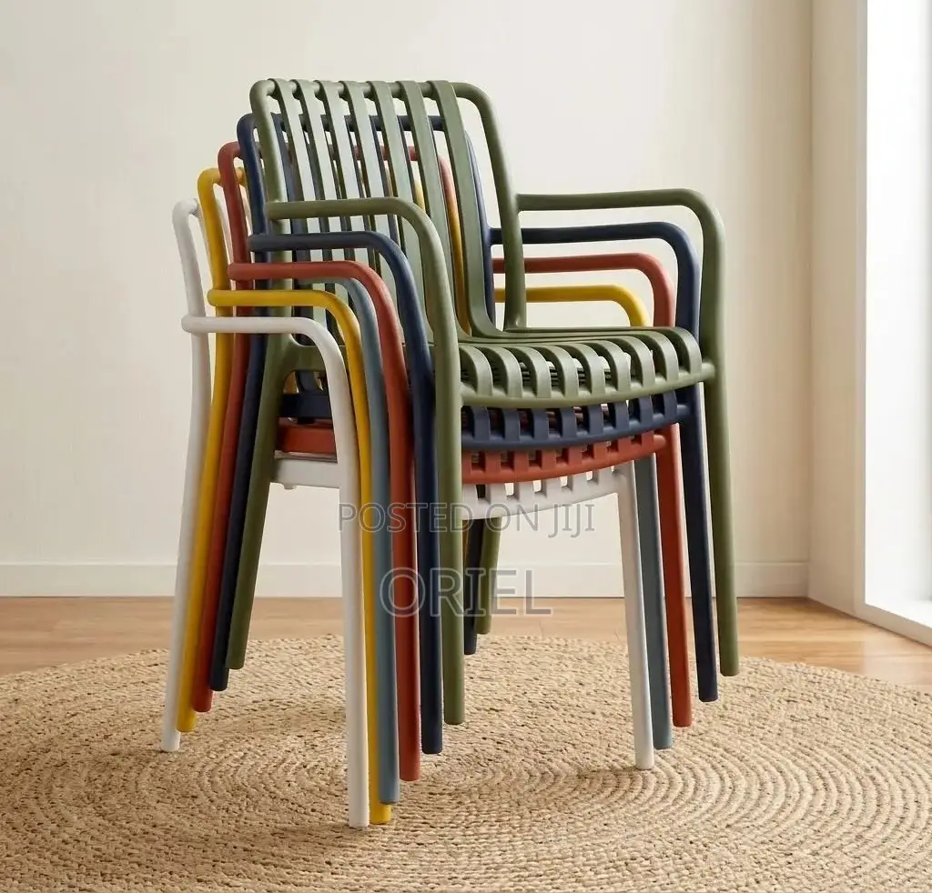 Plastic Chair : Stackable Outdoor Plastic Seat
