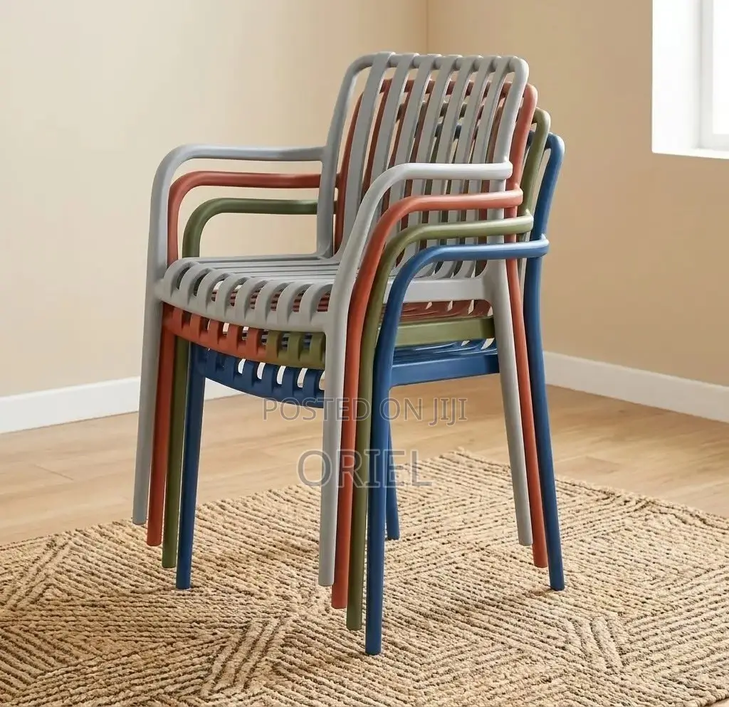 Plastic Chair : Stackable Outdoor Plastic Seat
