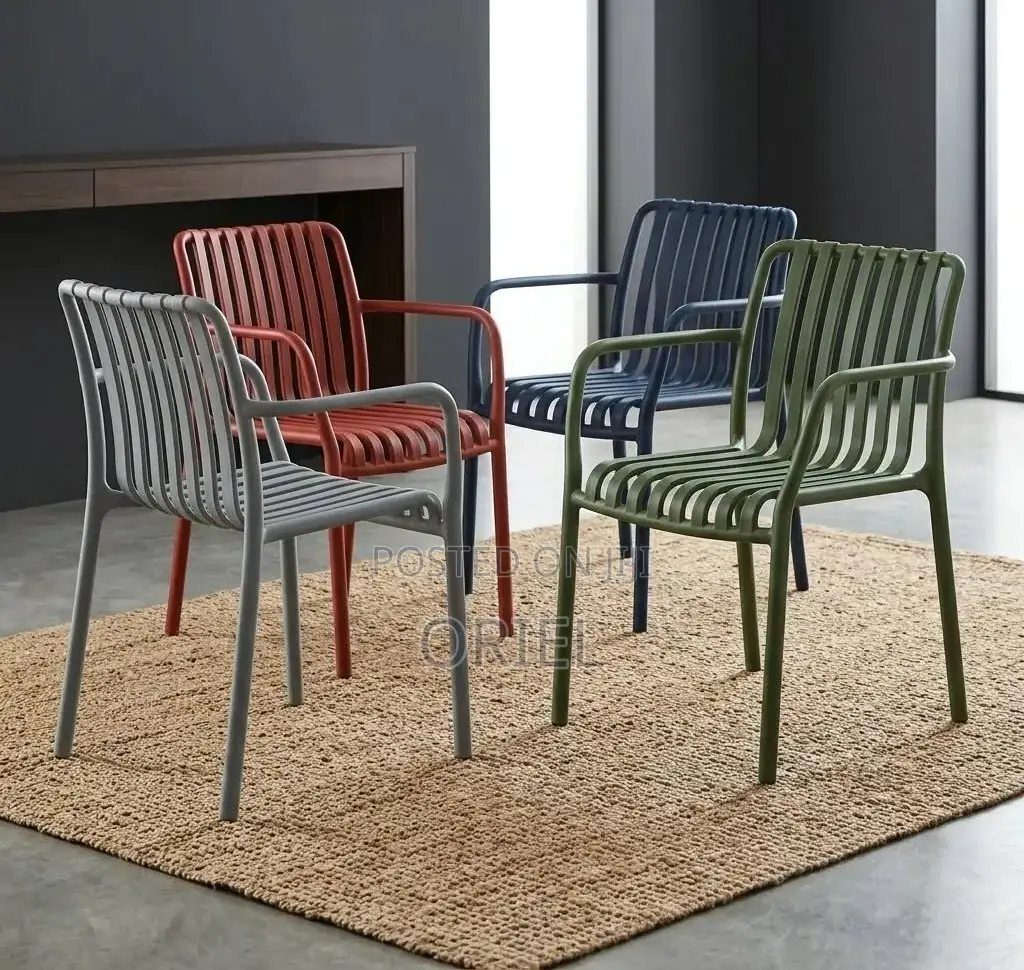 Plastic Chair : Stackable Outdoor Plastic Seat